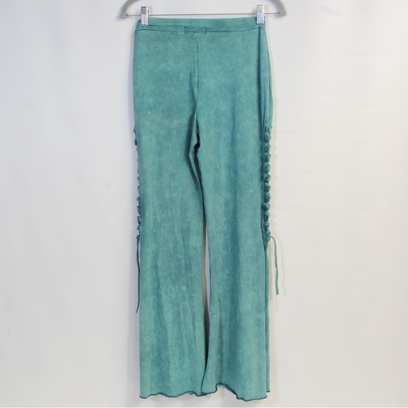 The Pyramid Collection Gray Bell Bottom Stretch Pants Size XS - Picture 7 of 7